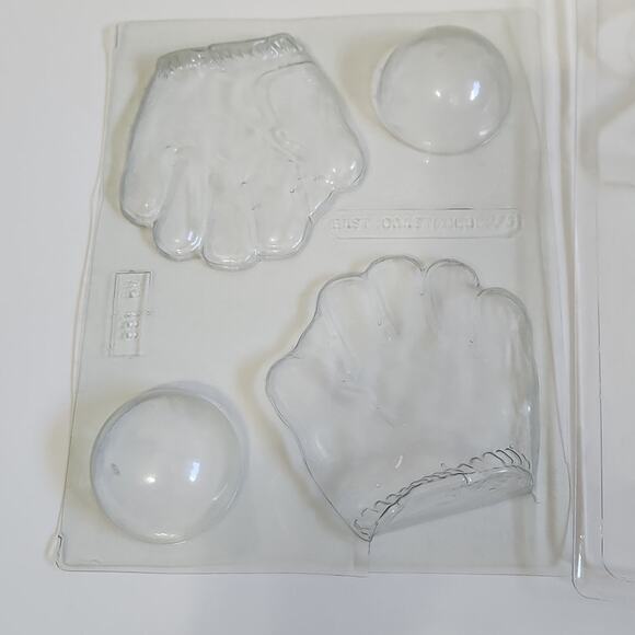 Candy & Sucker Plastic Molds Set Of 14 Thanksgiving Easter Fall Sports Holiday - Picture 2 of 8